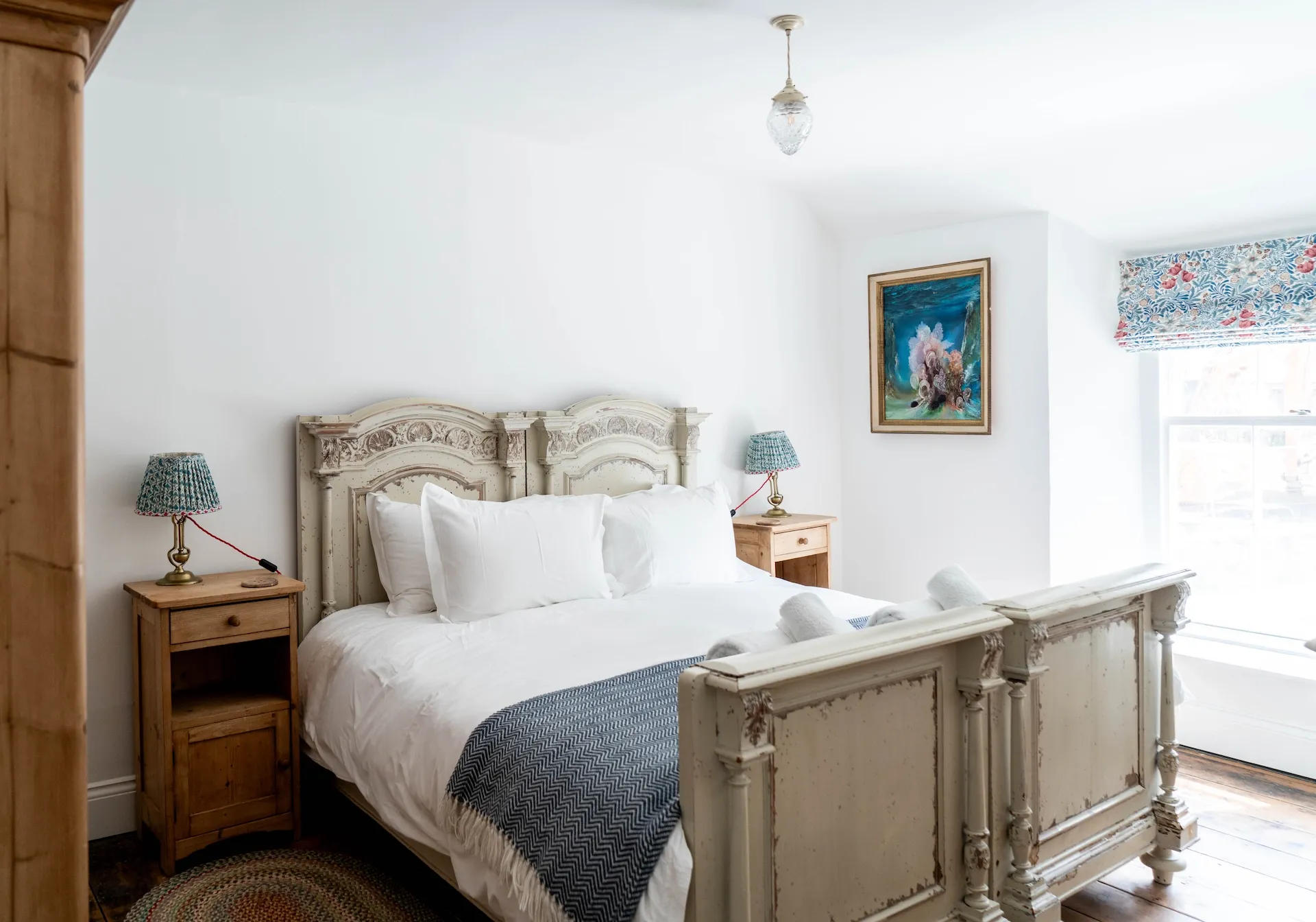 Bedroom 3 superking or twin beds with bay views
